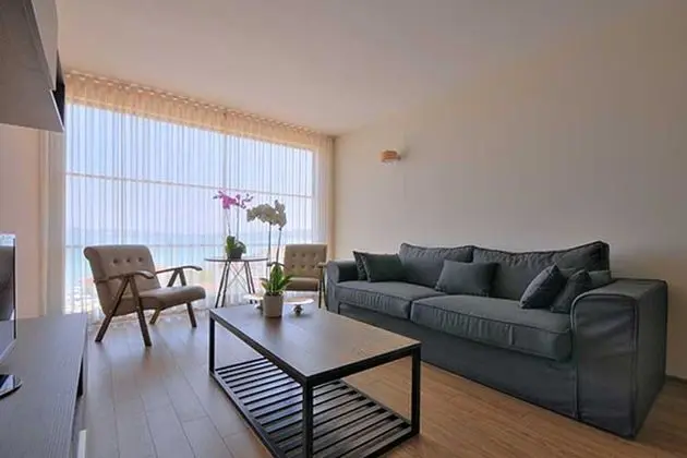 2+1 Modern Apart Suite Oda