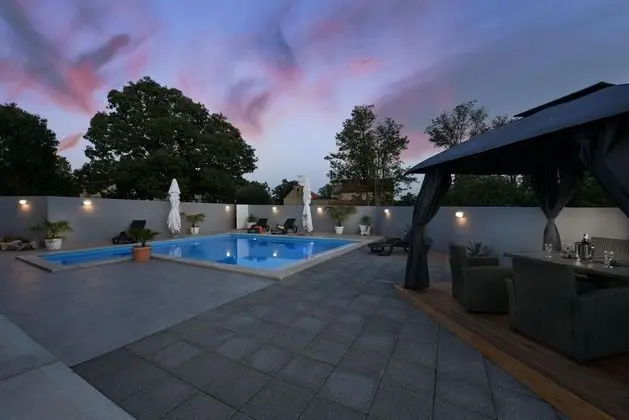 Villa, Sigara İçilebilir