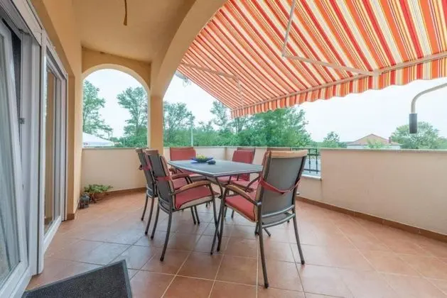 Villa, Sigara İçilebilir