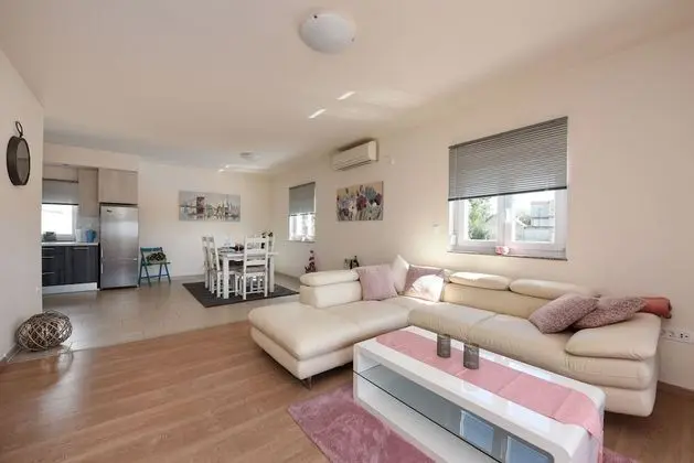 Villa, Sigara İçilebilir