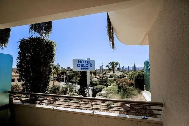 Dört Kişilik Oda, Teras (2 Adults + 2 Children)