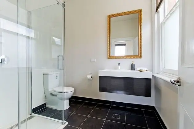 Family Oda, Ortak Banyo