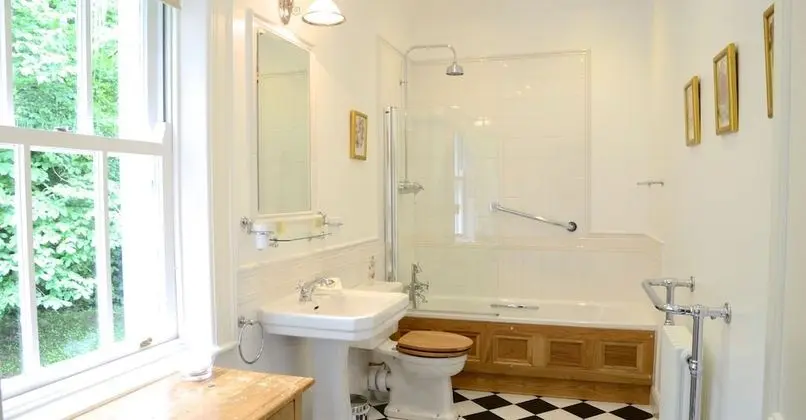 Tek Büyük Yataklı Oda, Özel Banyo