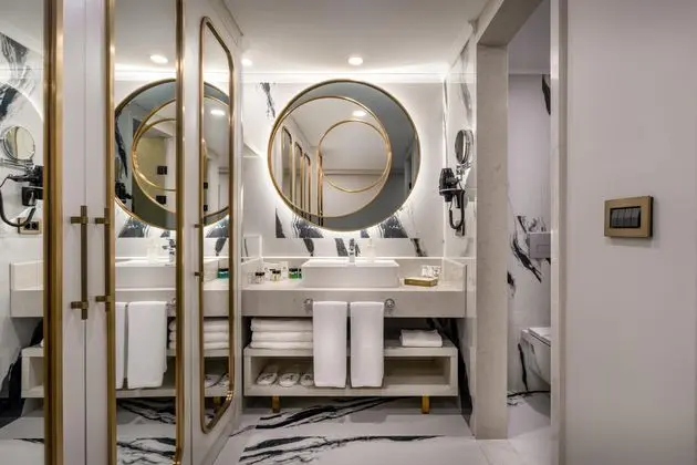 https://images.etstur.com/imgproxy/resize/2560x1440/files/images/hotelImages/etsrooms/455/Delphin_Palace_Lara_20250711154550_3.jpg