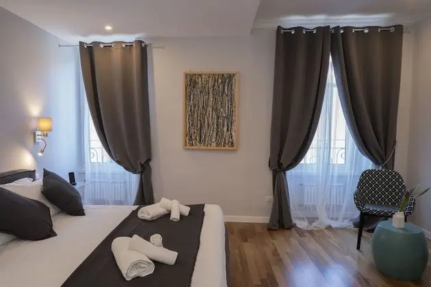 Deluxe Dört Kişilik Oda