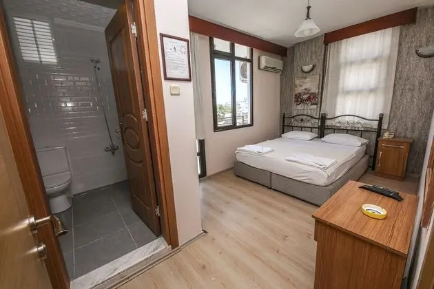 Tek Büyük Yataklı Oda
