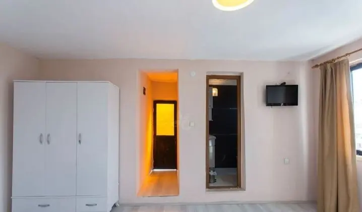 Üç Kişilik Oda