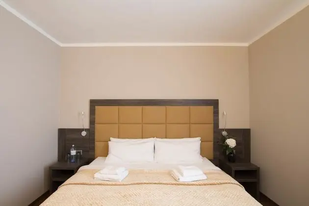 Standard Tek Büyük Yataklı Oda