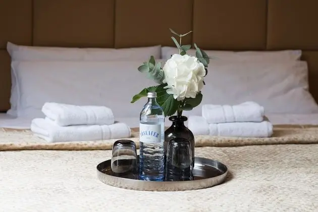 Standard Tek Büyük Yataklı Oda