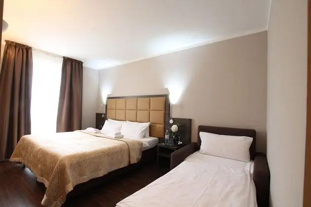 Standard Tek Büyük Yataklı Oda