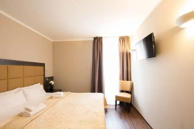 Standard Tek Büyük Yataklı Oda