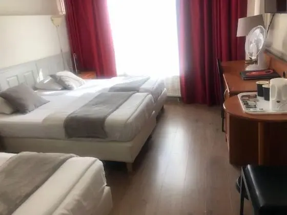 Üç Kişilik Oda, 3 Tek Kişilik Yatak