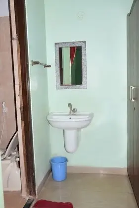 Deluxe Tek Büyük Yataklı Oda (AC)