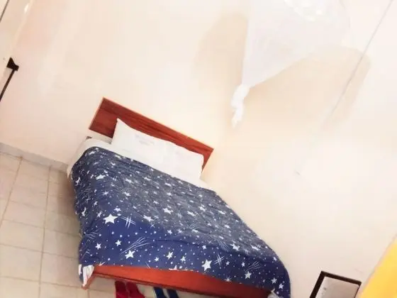 Büyük Yataklı Tek Kişilik Oda