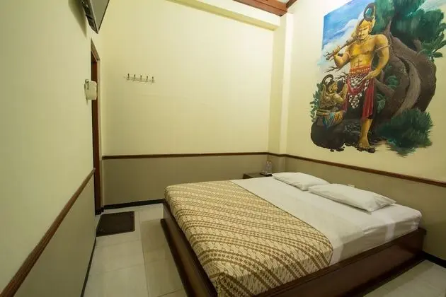 Economy Tek Kişilik Oda (Fan with Shared Bathroom)