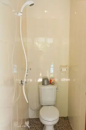 Economy Tek Kişilik Oda (Fan with Shared Bathroom)