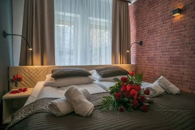 Tek Büyük veya İki Ayrı Yataklı Oda