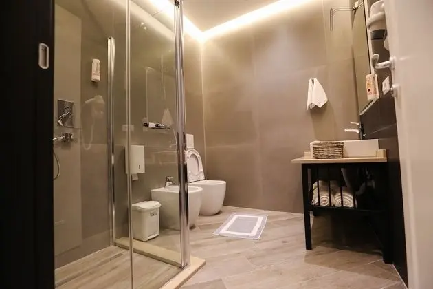Standard Tek Büyük Yataklı Oda