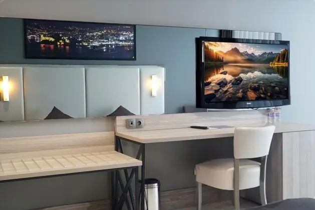 https://images.etstur.com/imgproxy/resize/2560x1440/files/images/hotelImages/etsrooms/788/Delta_Hotels_By_Marriott_20240803181607_5.jpg