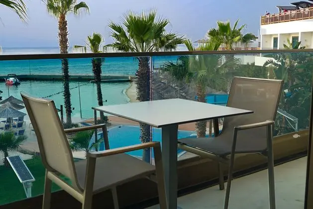 https://images.etstur.com/imgproxy/resize/2560x1440/files/images/hotelImages/etsrooms/788/Delta_Hotels_By_Marriott_20240803181812_1.JPEG