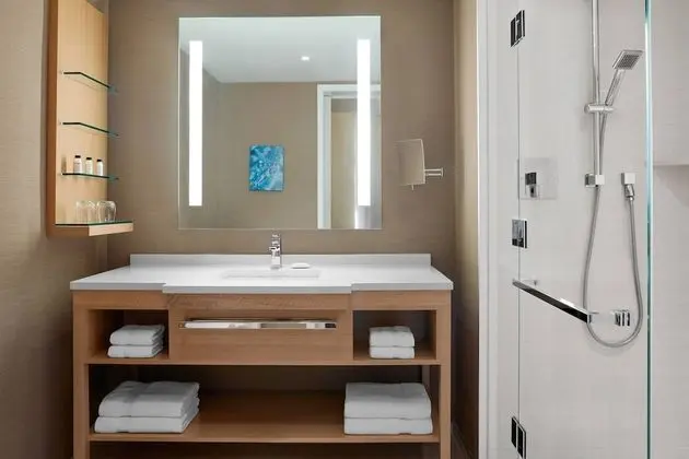 Luxury Süit, 1 En Büyük (King) Boy Yatak ve Çekyat, Manzaralı, Kule (Tower)