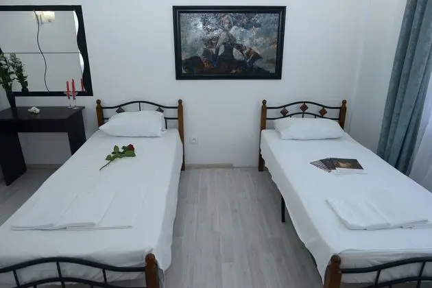 Standard Tek Büyük Yataklı Oda