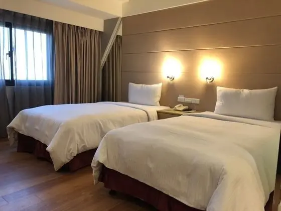 Tek Büyük Yataklı Oda, 2 Tek Kişilik Yatak