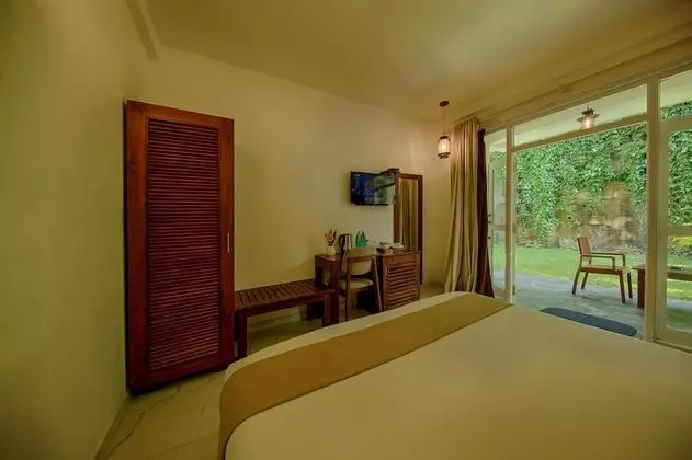 Deluxe Tek Büyük Yataklı Oda, 1 En Büyük (King) Boy Yatak, Veranda, Bahçe Manzaralı