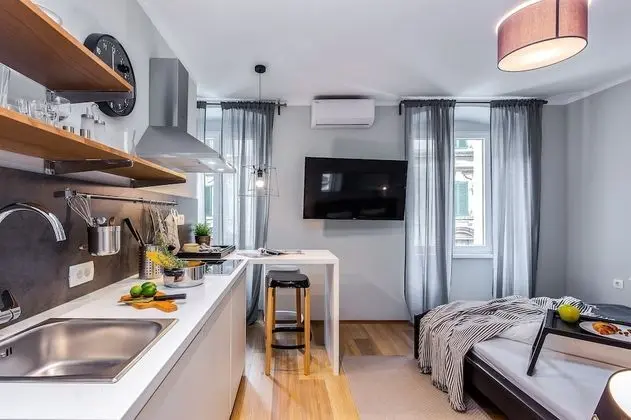 Deluxe Stüdyo (Adria Square 1)