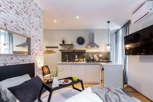 Deluxe Stüdyo (Adria Square 1)