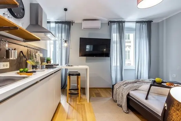 Deluxe Stüdyo (Adria Square 1)