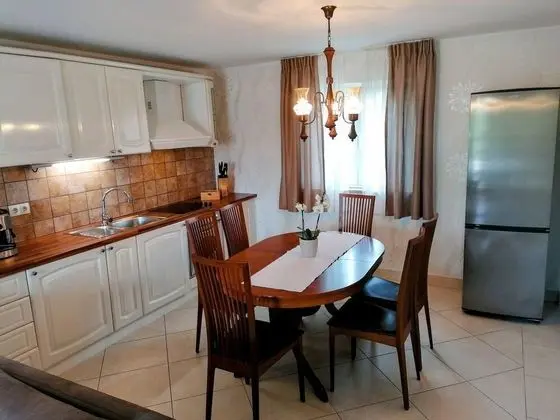 Apart Daire, 1 En Büyük (King) Boy Yatak ve Çekyat