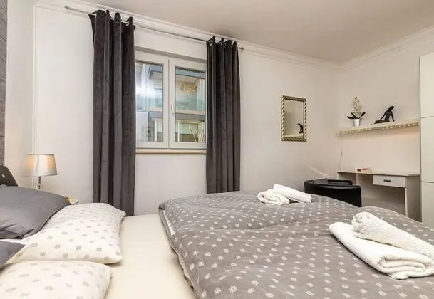 Family Apart Daire, 2 Çift Kişilik Yatak, Bahçeli (Deluxe Apartment Sandra 1200m from)