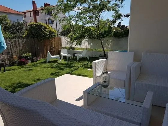 Superior Apart Daire, 1 Yatak Odası, Teras, Bahçe Manzaralı