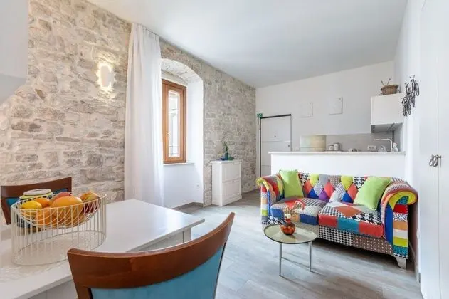 Stüdyo (Studio Apartment)
