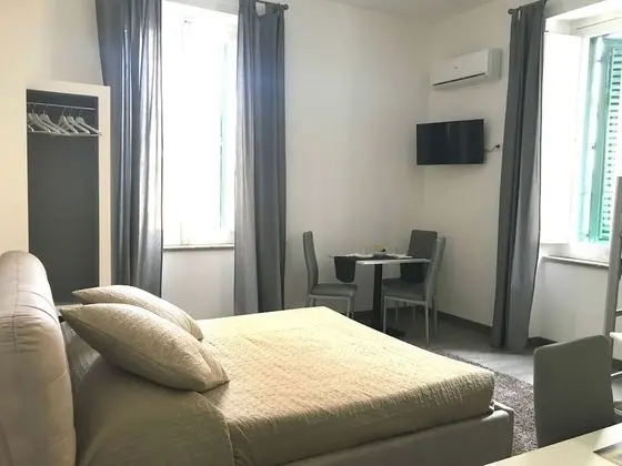 Üç Kişilik Oda