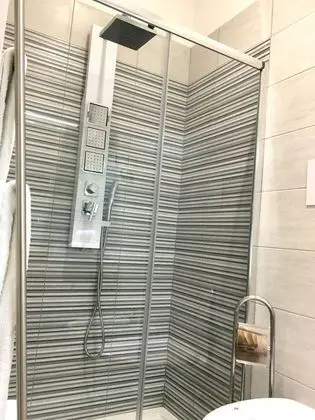 Üç Kişilik Oda