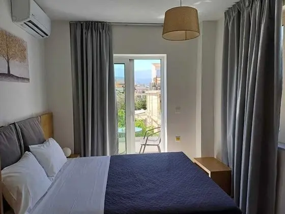 Basic Tek Büyük Yataklı Oda