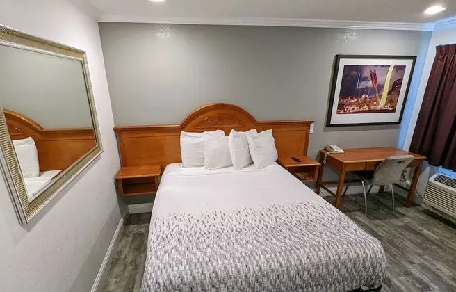 Standard Oda, 1 Büyük (Queen) Boy Yatak