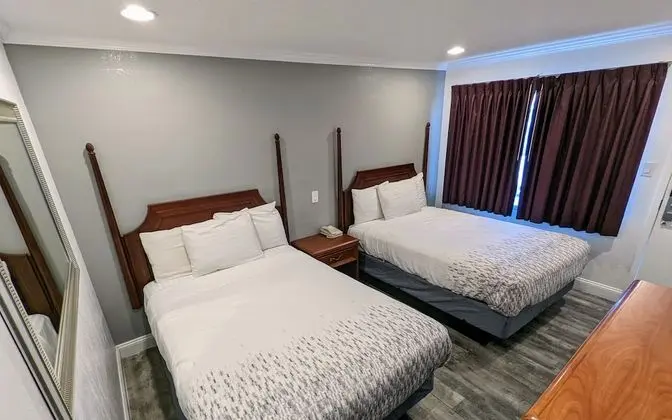 Standard Tek Büyük Yataklı Oda