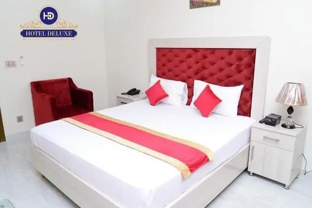 Deluxe Üç Kişilik Oda