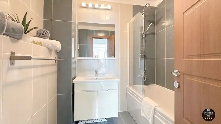 Deluxe Apart Daire, 2 Yatak Odası, Göl Manzaralı, Göl Kenarı