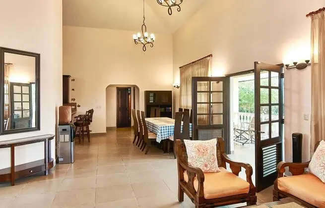 Deluxe Villa, 4 Yatak Odası, Engellilere Uygun, Kişiye Özel Havuzlu