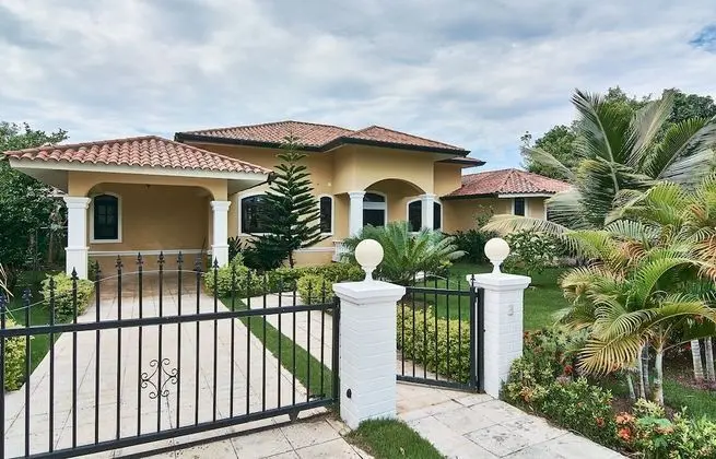 Deluxe Villa, 4 Yatak Odası, Engellilere Uygun, Kişiye Özel Havuzlu