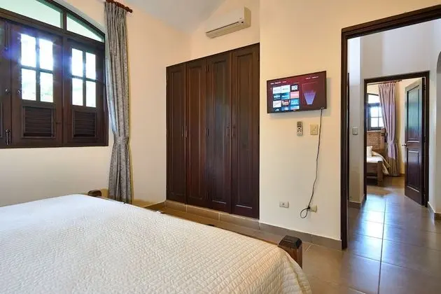 Deluxe Villa, 4 Yatak Odası, Engellilere Uygun, Kişiye Özel Havuzlu
