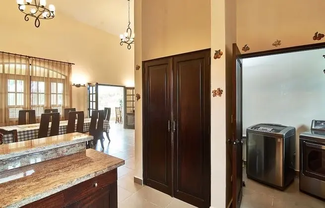 Deluxe Villa, 4 Yatak Odası, Engellilere Uygun, Kişiye Özel Havuzlu