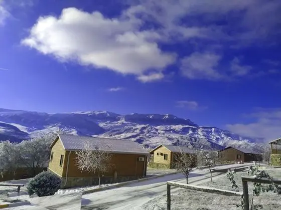 Deluxe Kır Evi