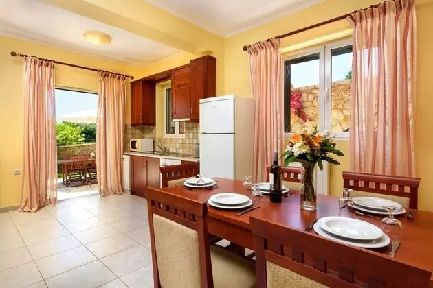 Villa, 4 Yatak Odası, Balkon