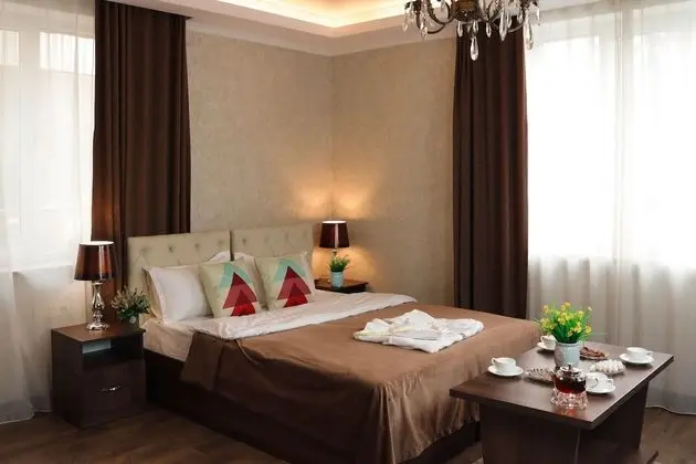Deluxe Tek Büyük Yataklı Oda