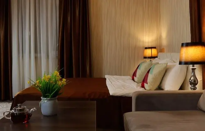 Deluxe Tek Büyük Yataklı Oda